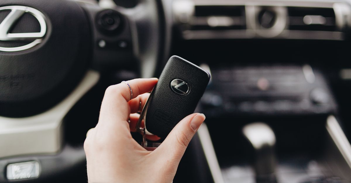 Honda car key fob — Hollis Locksmiths