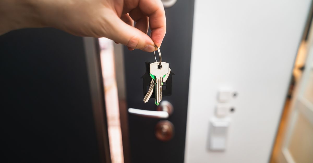 What to Ask a Locksmith Before You Hire One — Hollis Locksmiths